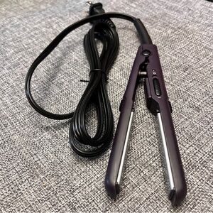 NWOT Conair Black Mini Flat Iron Hair Straightener